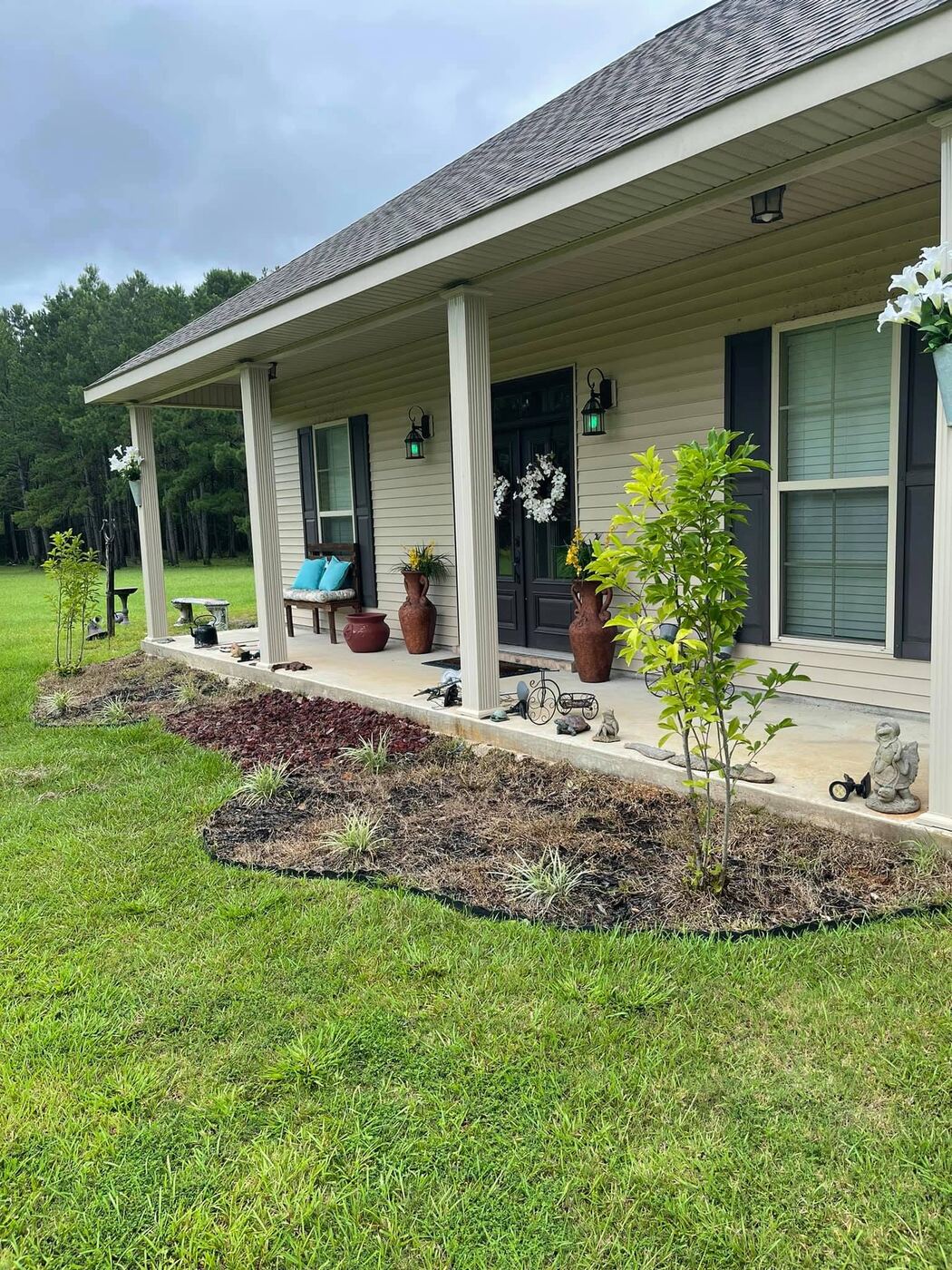 Completed front yard landscape project